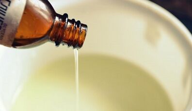 Glycerin for the treatment of the nail fungus